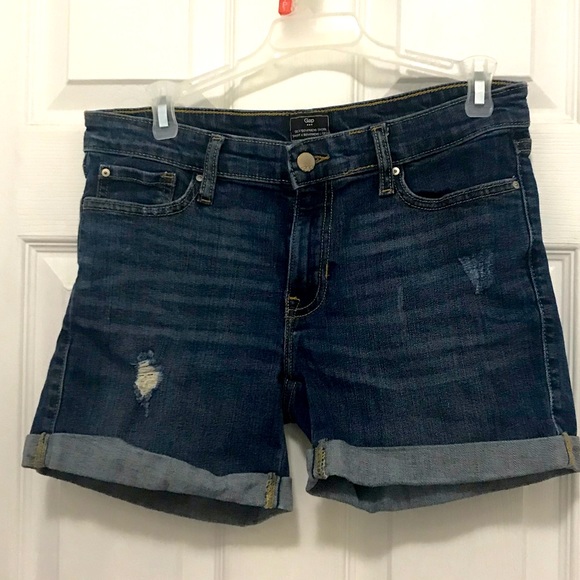 GAP sexy boyfriend distressed dark denim shorts - Picture 1 of 6
